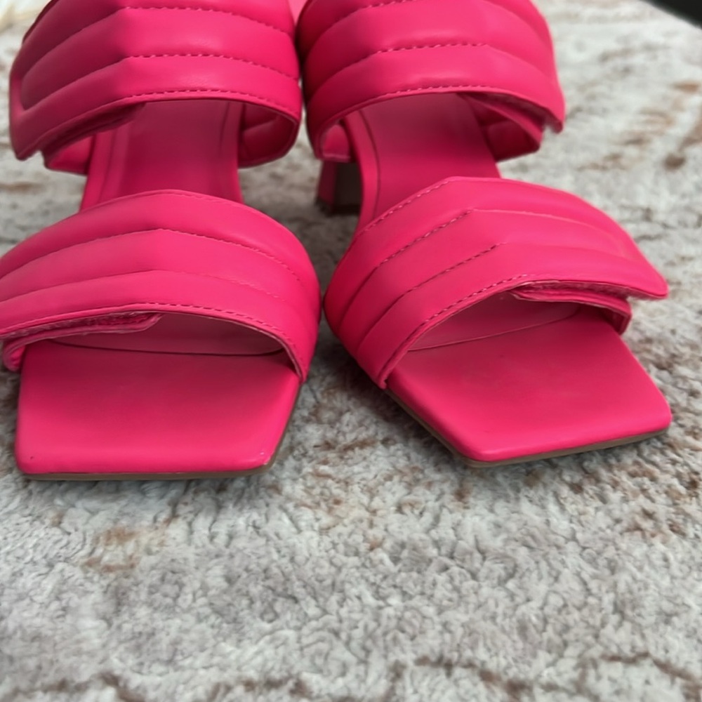 Women's Pink Slide Sandals - Picture 4 of 8